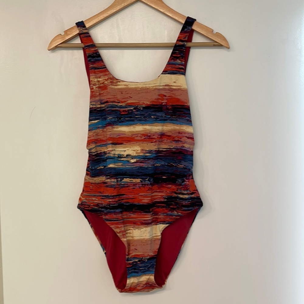 NWOT Dolce Vita Swim Reversible One Piece Swimsuit Sunset Water Pattern